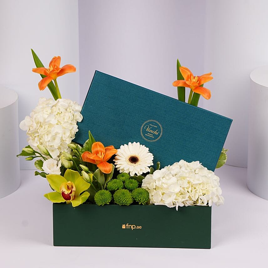 Venchi Giftbox Cremino And Gianduiotto Chocolates 246G