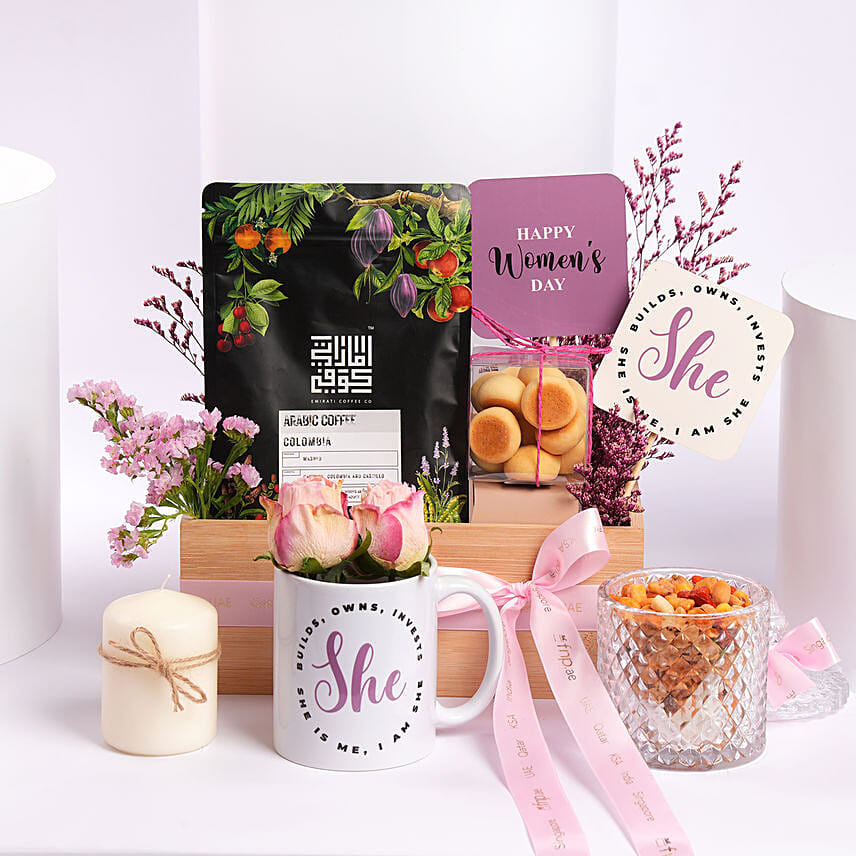 Womens Day Tulips And Roses Box With Candle