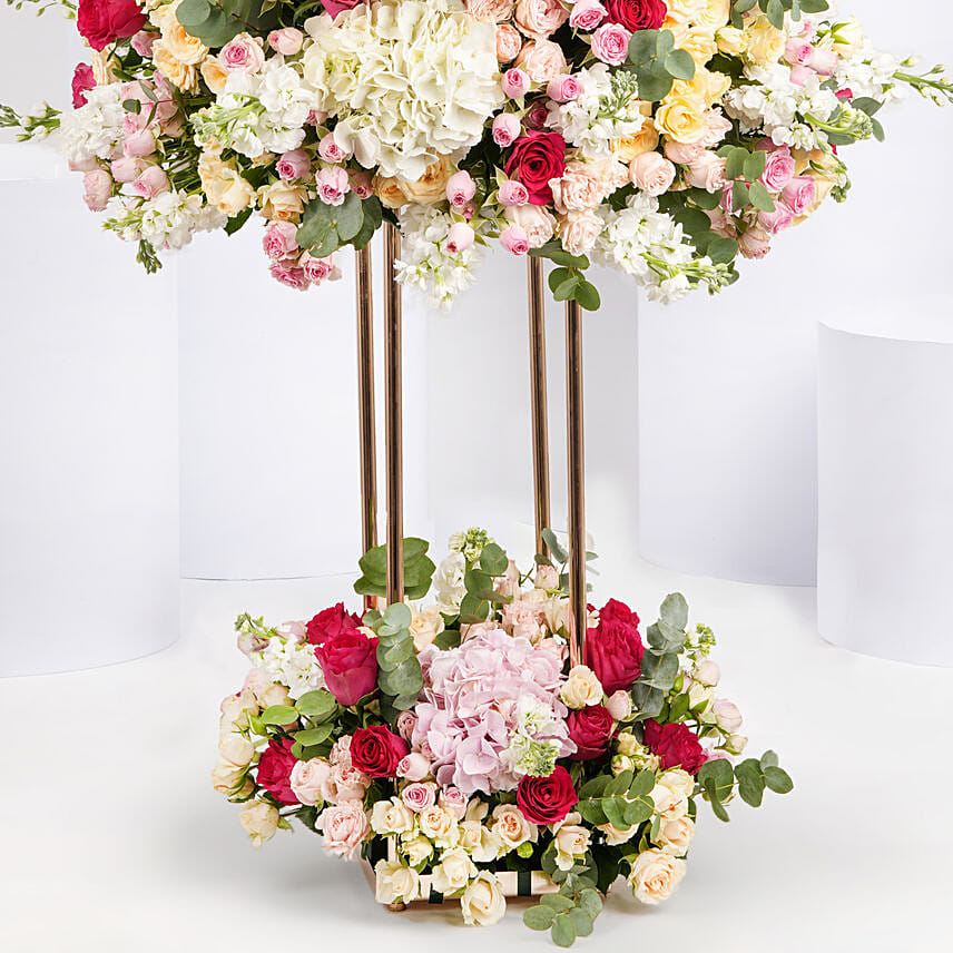 Wondrous Flowers Stand