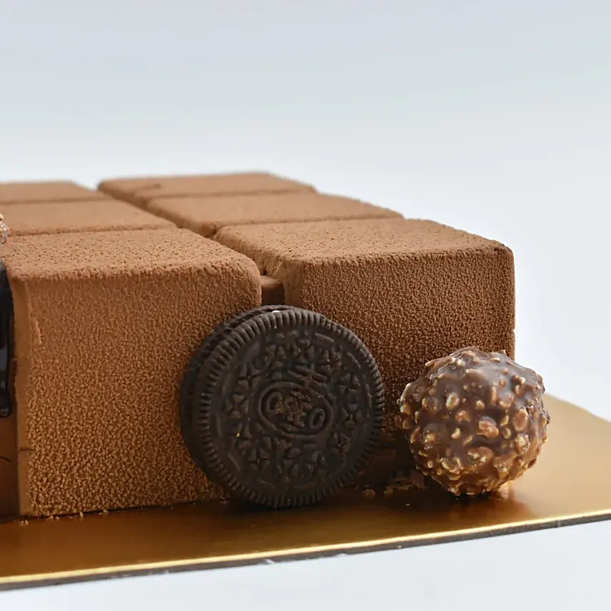 Yum Yum Chocolate Cake