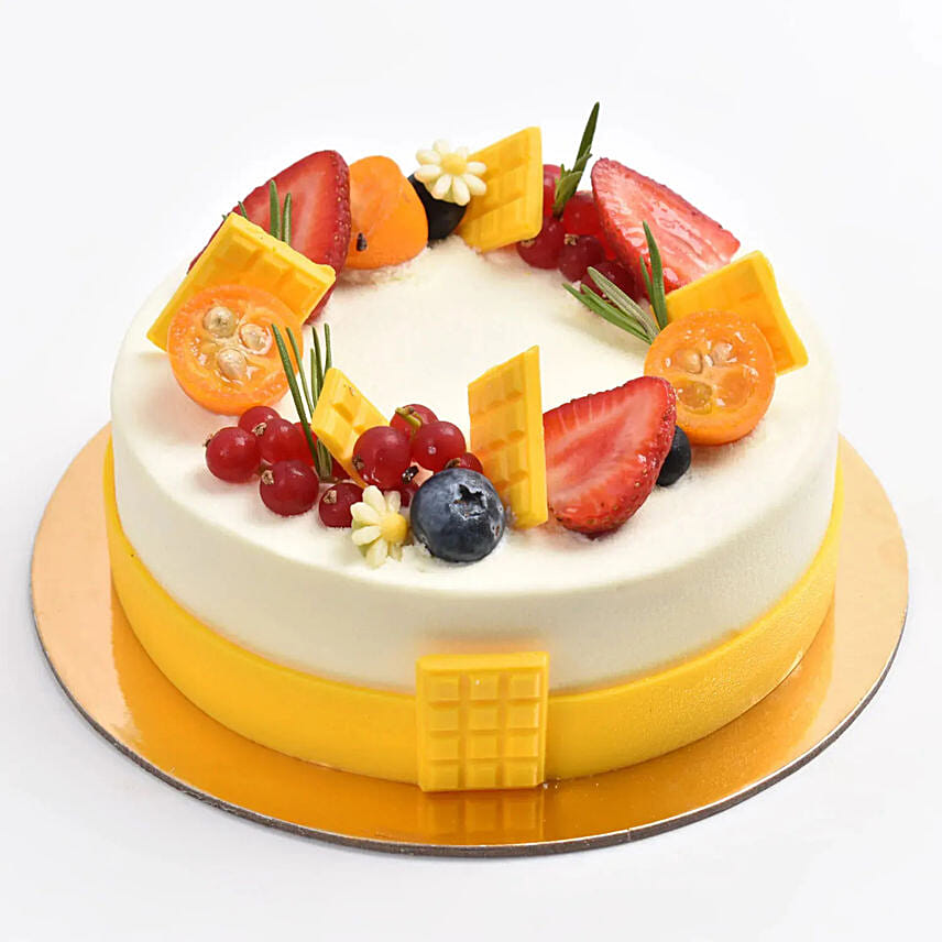 Yummy Vanilla Fruit 8 Portion Eggless Cake