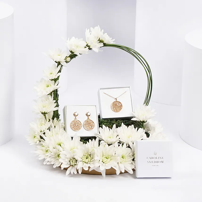 طقم مجوهرات كارولين سفدبوم مع باقه ورد للنساء طقم مجوهرات كارولين سفدبوم مع باقه ورد للنساء: World Smile Day Gifts