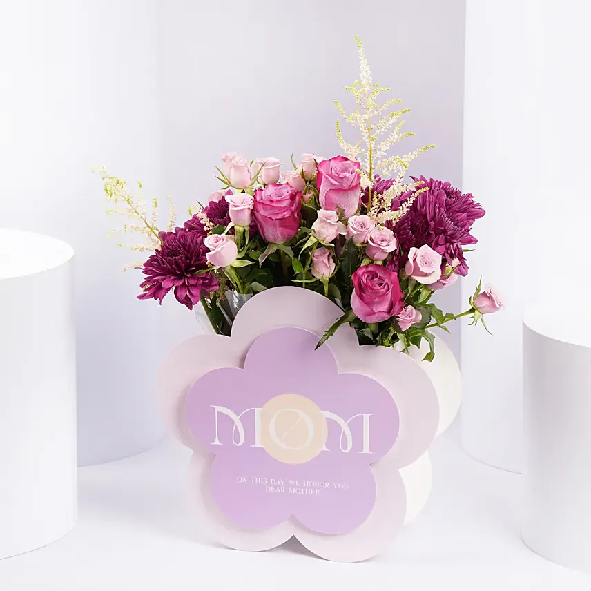 Elegant Mothers Day Floral Box: بوكسات ورود