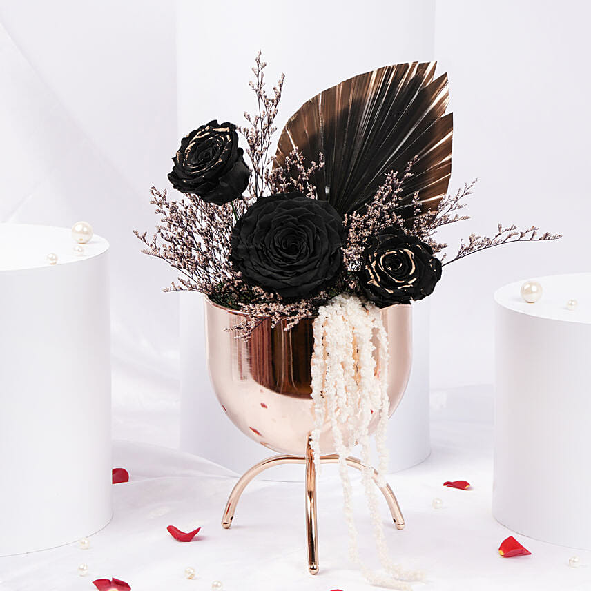 Forever Roses Elegance Black N Gold Forever Roses Elegance Black N Gold: Forever Roses