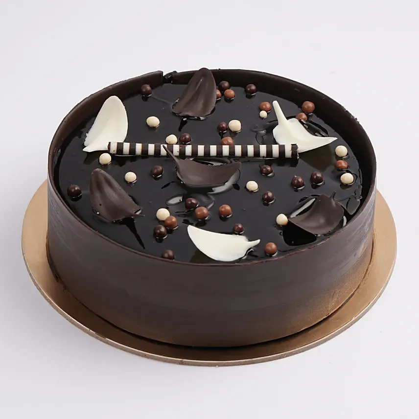 Heavenly White Dark Fudge Cake Heavenly White Dark Fudge Cake: Farewell Cakes