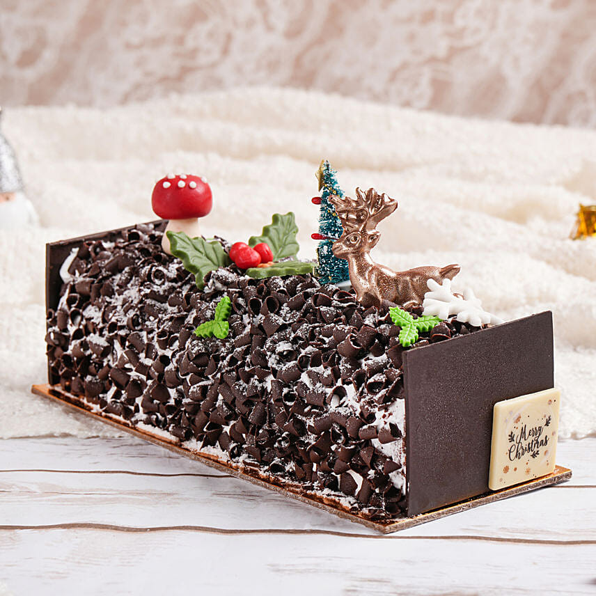 Santas Sweet Log Cake 8 Portion Santas Sweet Log Cake 8 Portion: Christmas Cakes