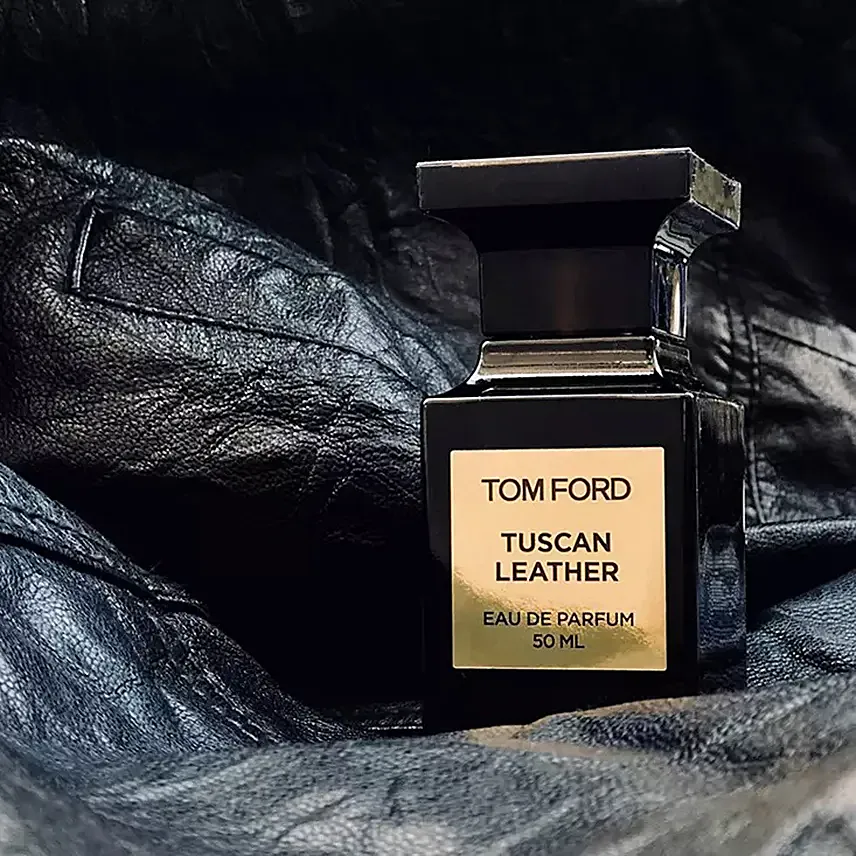 Tom Ford Tuscan Leather EDP: هدايا عيد زواج سعيد