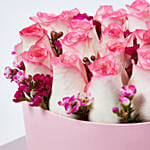 الورود مزدوجة اللون في صندوق