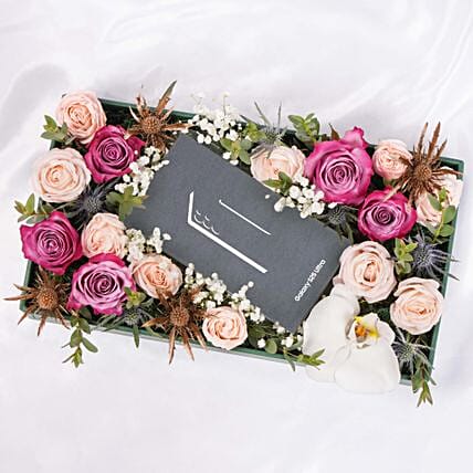 Samsung Galaxy S25 Ultra With Flowers: 