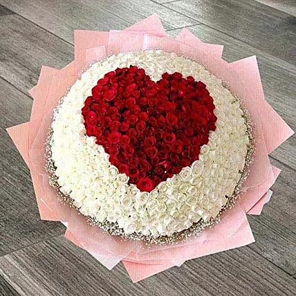 400 Heart Roses Arrangement: Valentine's Day Flowers to Fujairah