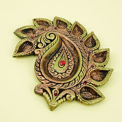 Auspicious 9 Designer Diyas Set: Diwali Diya
