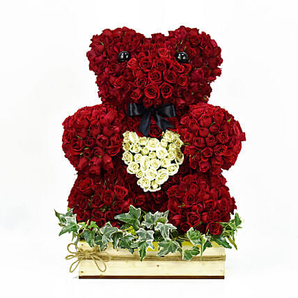 Fresh Rose Teddy with Heart: Red Rose Bouquets
