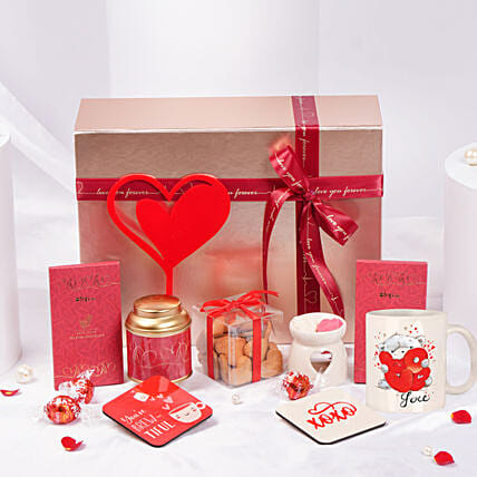 Touch of Love Hamper: Anniversary Gift Hampers