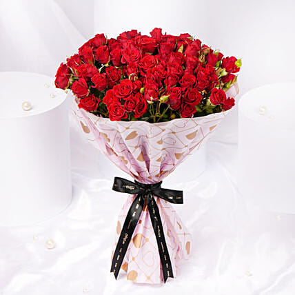 Love In Red Spray Roses Bouquet: Valentines Day Flowers