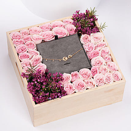 Cerruti 1881 Bracelet Delicate Beauty with Flowers: Rakhi