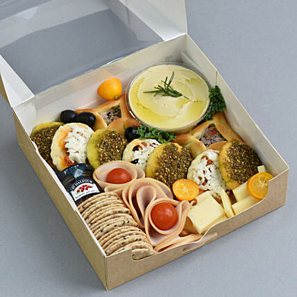 Breads and Dips Breakfast Box: 