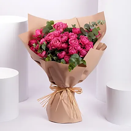 باقة ورود أنوثة ساحرة: باقات ورد عيد زواج سعيد