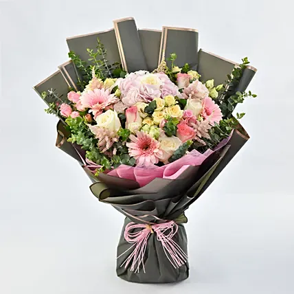 Charming Flowers Grand Bouquet: Mixed Flower Bouquets