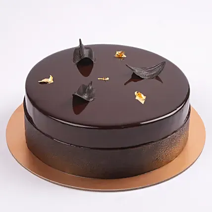 Classic Dark Chocolate Cake: Birthday Chocolate Cakes