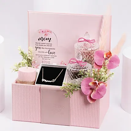 Elegant Mothers Love Gift Box: Last Minute Delivery Gifts