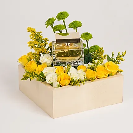 عطر رجالي فيرساتشي إيروس 100 مل في بوكس ورد أبيض: عطور نسائية