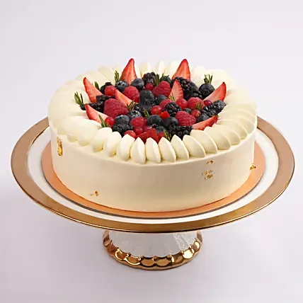 Fresh Berry White Chocolate Cake: Cake Delivery in Al Ain