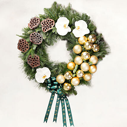 Gold and Green Wreath: Christmas Wreath Dubai