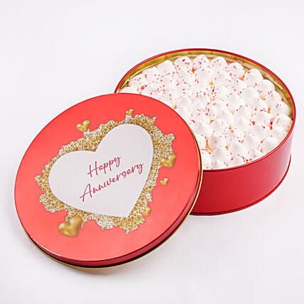 كيكة ريد فيلفت لذيذة في بوكس عيد الزواج: Dream Cakes