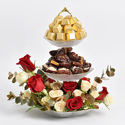 هدية باقة ورد وتمر وشوكولاته في وعاء أنيق: باقة ورد رمضان