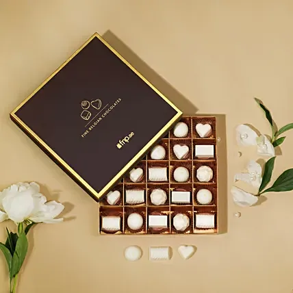 شوكولا بلجيكيه فاخرة - بوكس 25  قطعة شوكولا بيضاء: هدايا شوكولاته