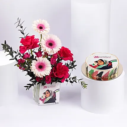 Luxury Emirati Womens Day Flower Arrangement With Cake: 