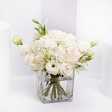 Mix White Flowers Beauty In A Vase: 