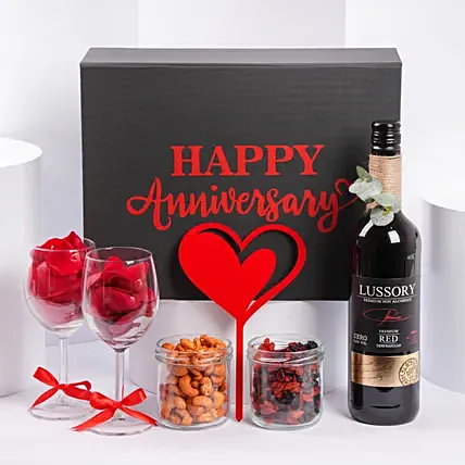 Petals to Promises Hamper: Premium Gifts