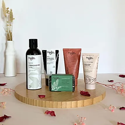 Essential Detox Skincare Gift Bundle: Personal Care Products