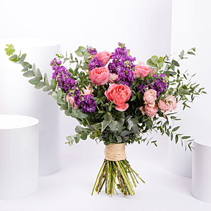 باقة ورد سيمفونية الربيع: باقات ورد عيد زواج سعيد