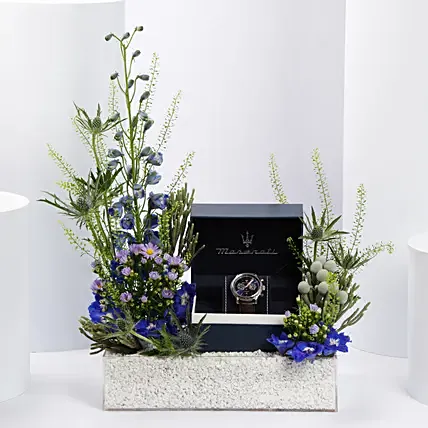 Maserati Analog Leather Watch: 