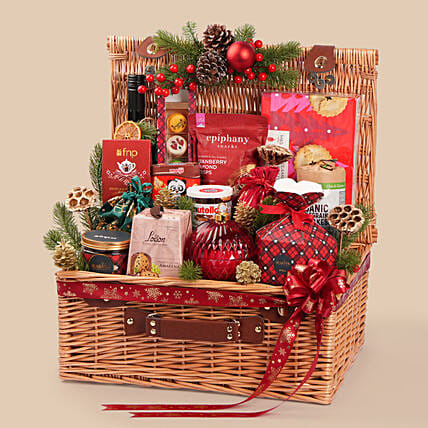 The Classic Christmas Deluxe Hamper: Christmas Hampers