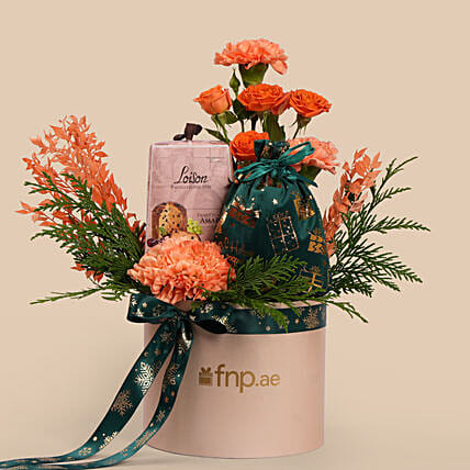 Festive Panettone And Floral Gift Set: Red Flowers Bouquets