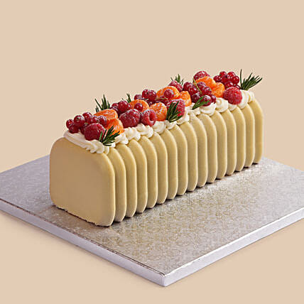 Vanilla Berry Mousse Log Cake: Christmas Cakes