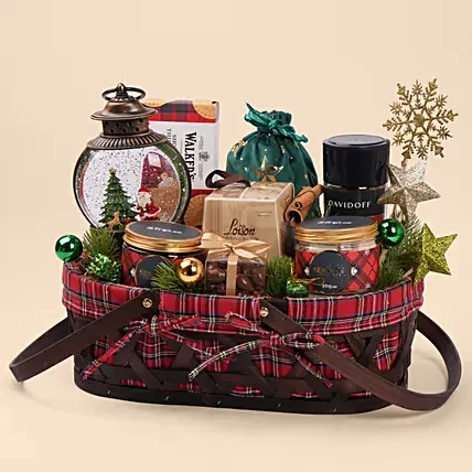 Cozy Christmas Glow Gift Set: Gift Hampers