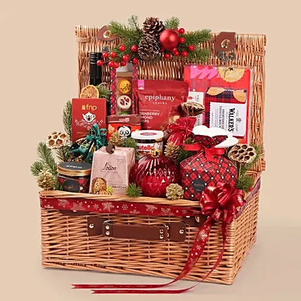 The Timeless Christmas Deluxe Hamper: Gift Hampers