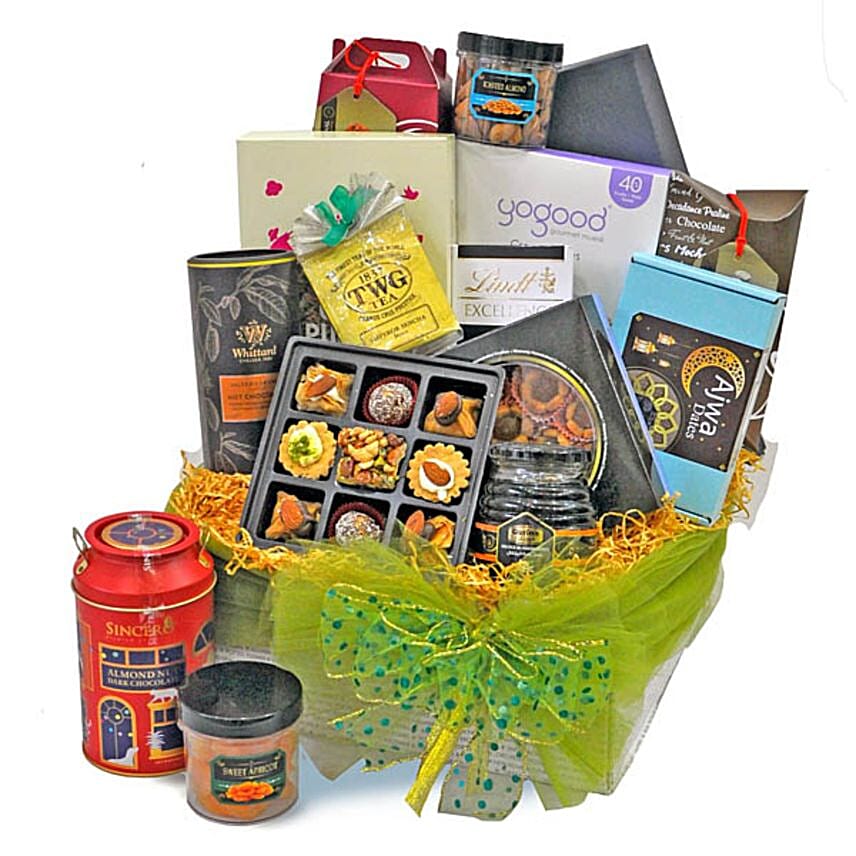 Delicious Treats Raya Hamper