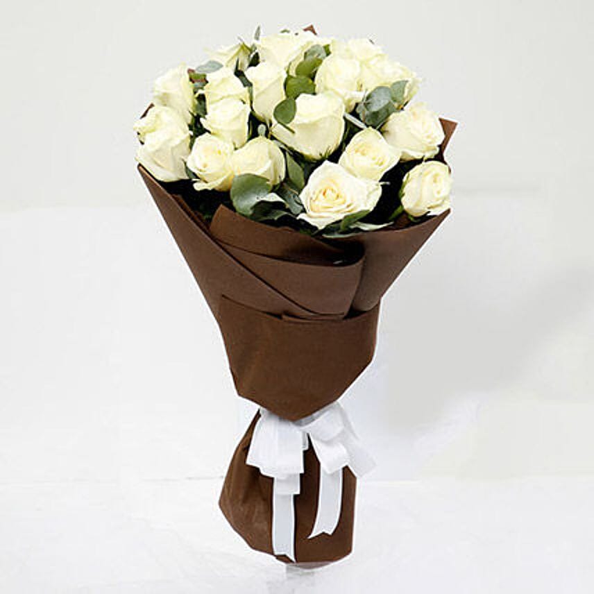 Heavenly 20 White Roses Bunch