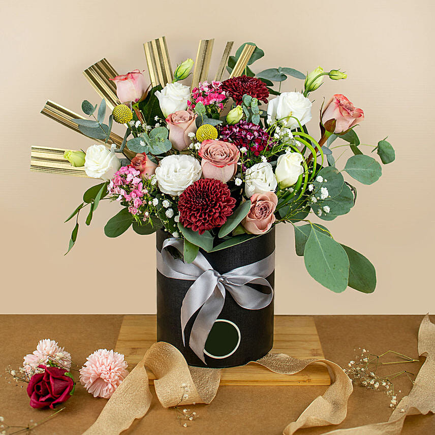 Mixed Roses Premium Black Round Box