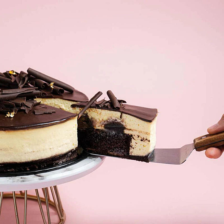 Delicious Chocolate Tuxedo Cake 1Kg