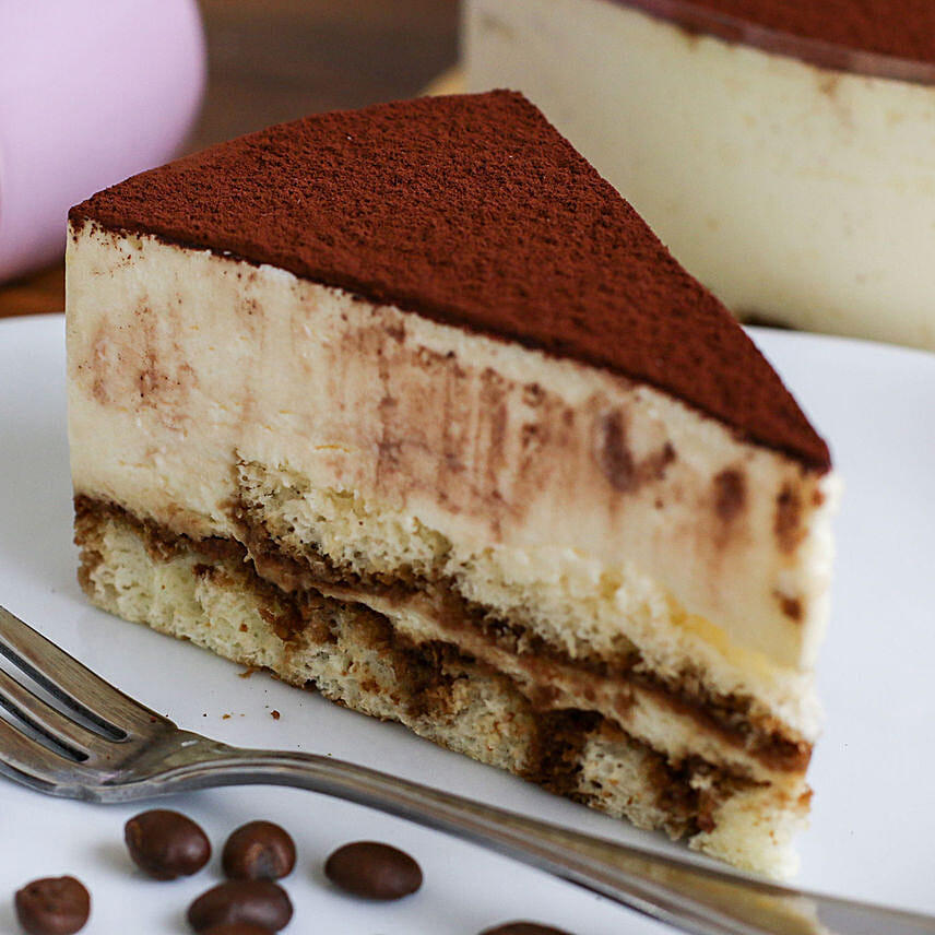 Tempting Mascarpone Tiramisu Cake 1Kg
