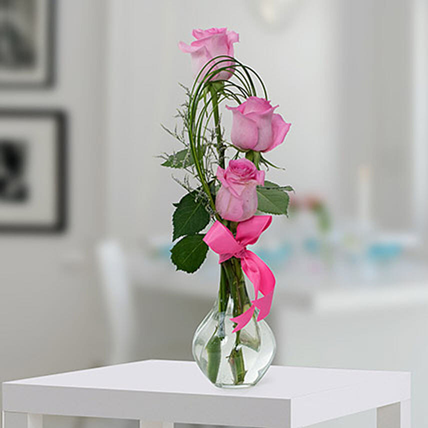 Pleasant Rose Arrangement OM