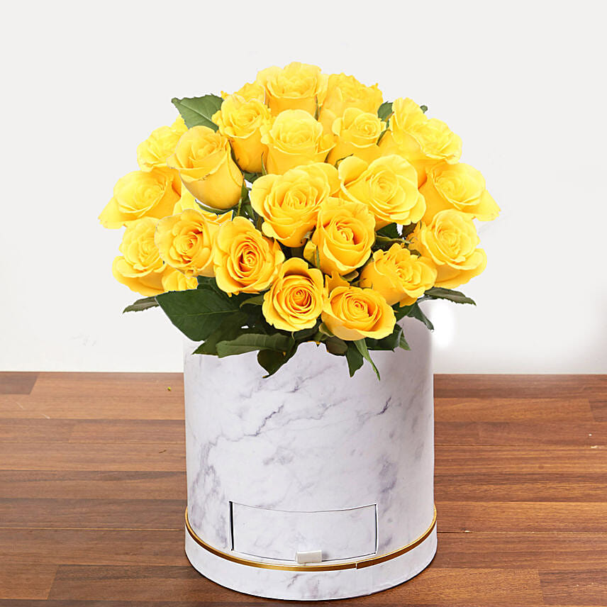 Captivating Yellow Rose Arrangement OM