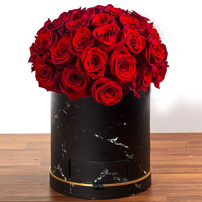 Spellbinding Red Roses Box OM