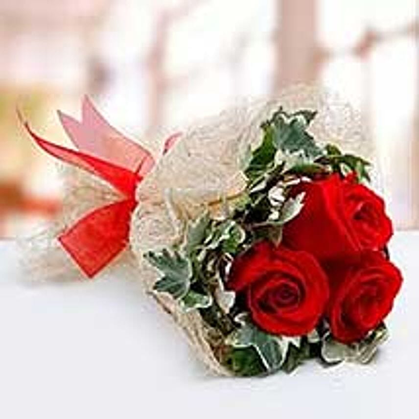 3 Red Roses Bouquet